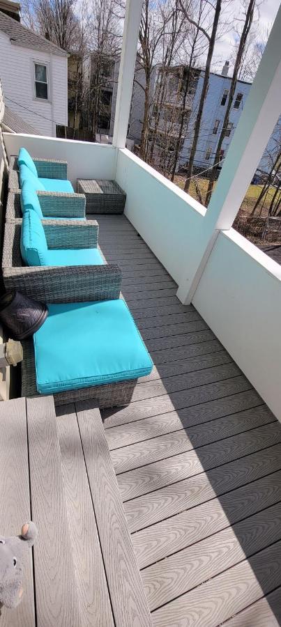 Private Bedroom Near Boston Exterior foto