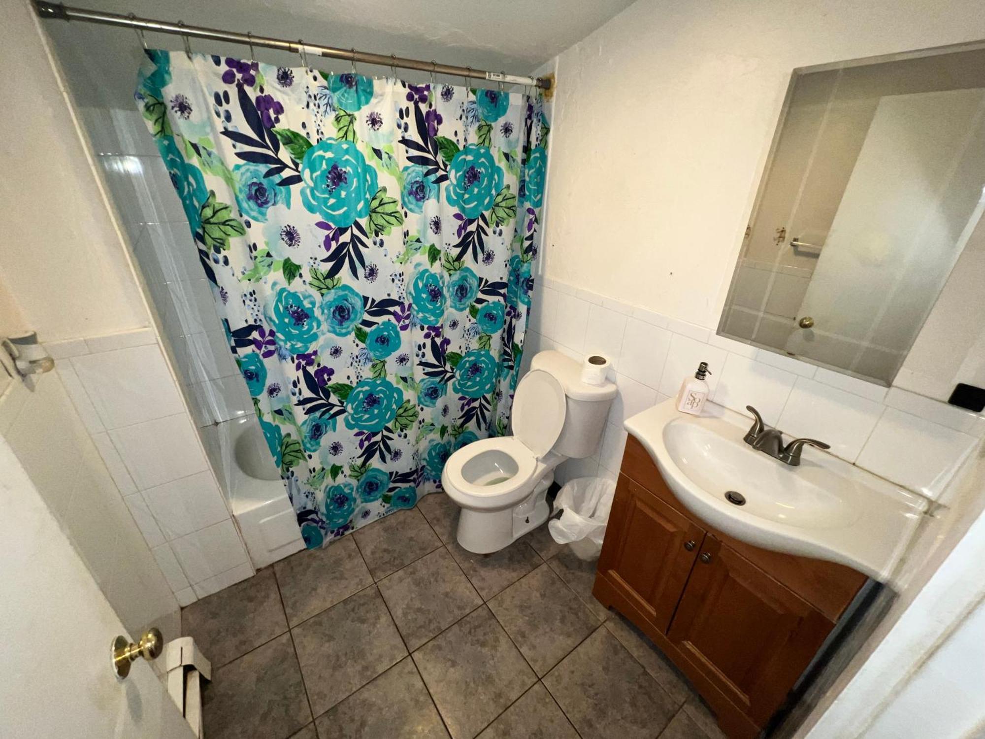 Private Bedroom Near Boston Exterior foto