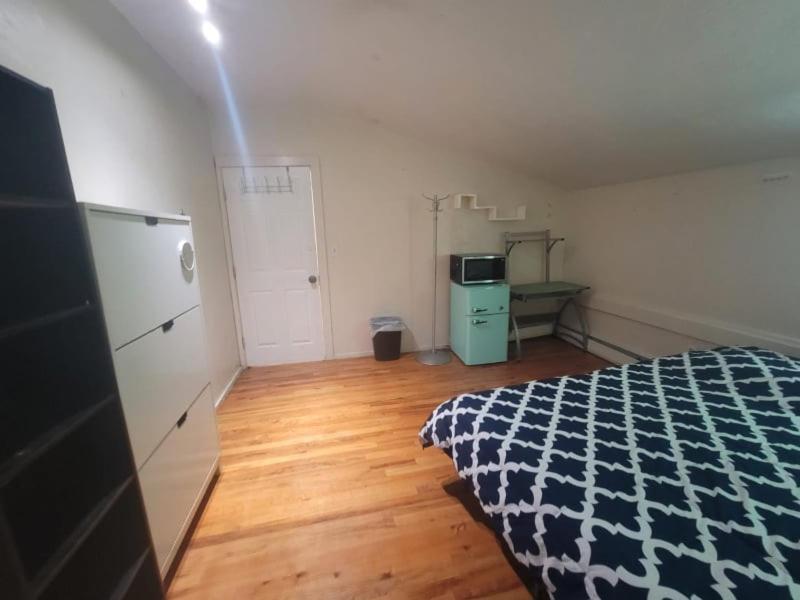 Private Bedroom Near Boston Exterior foto